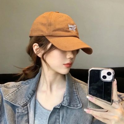 照片里的伴娘